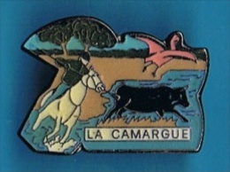 PIN´S //  . LA CAMARGUE - Feria - Corrida
