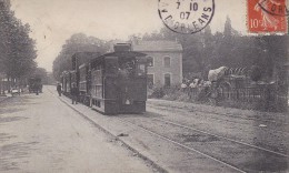 ARPAJON  - La Station Du Chemin De Fer Sur Route - Arpajon