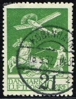 1925. Air Mail. 10 øre Green. KØBENHAVN 18.9.32. Thin Spot. (Michel: 143) - JF158306 - Luchtpostzegels