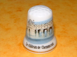 Dé à Coudre En Porcelaine - CHENONCEAU - Le Château - E10 - Dés à Coudre