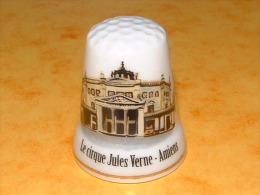 Dé à Coudre En Porcelaine - LE TREPORT - E2 - Thimbles