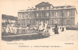 13.  MARSEILLE.  MUSEE D'ARCHEOLOGIE  "PARC BORELY".  BEAU PLAN.  ANIMATION.  DOS NON DIVISE. - Musées