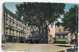 DEPT 66 : Rivesaltes , Place De L Hotel De Ville ( Tacot ) - Rivesaltes