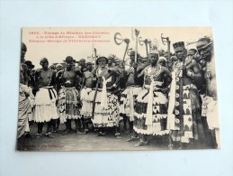Carte Postale Ancienne : BENIN , DAHOMEY : Voyage Du Ministre Des Colonies, ABOMEY , Groupe De Féticheurs Danseurs - Benin