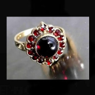 - Ancienne Bague Empire Hongrois Vermeil Et Grenats T55 / Old Gold-platted Silver And Garnet Ring From Hungarian Empire - Bagues