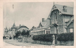 588 - THARON - LES HOTELS ET LE BOULEVARD DE L'OCEAN - Tharon-Plage