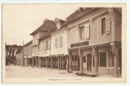 Chaource  (Aube) Les Arcades - Crédit Lyonnais - Chaource