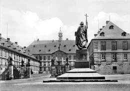 BG1262 Barockstadt Fulda Schloss Mit Banitatius Denkmal   CPSM 14x9.5cm  Germany - Fulda