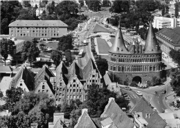 BG419 Lubeck Holstentor Und Salzspeicher Petriturm   CPSM 14x9.5cm Germany - Luebeck