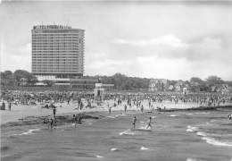 BG505 Rostock Warnemunde Am Hotel Neptun   CPSM 14x9.5cm Germany - Rostock