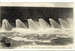 Carte Postale Ancienne Egypte -  Assouan. Le Grand Barrage Donnant Passage à 31880 Tonnes D'eau à La Minute - Industrie - Assouan