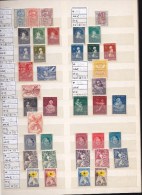 Nederland: 22 Volledige Reeksen Postfris En Ongebruikt + Enkele Losse Zegels Tussen 1907 En 1959 - Colecciones Completas