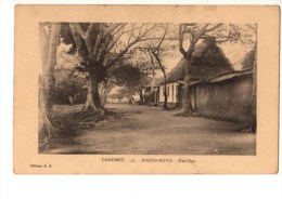 AFRIQUE---DAHOMEY---PORTO-NOVO--une Rue--voir 2 Scans - Dahomey