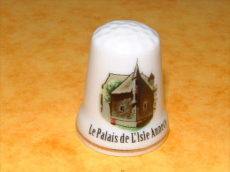 Dé A Coudre En Porcelaine ANNECY Le Palais De L'Isle - E19 - Ditali Da Cucito