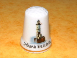 Dé A Coudre En Porcelaine ILE DE SEIN Le Phare Ar-Men - E22 - Ditali Da Cucito