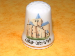 Dé A Coudre En Porcelaine CERISY LA FORET L'Abbaye - E23 - Thimbles