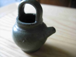 Elément De Dinette  - Petite Cruche - Non Signée - Ancien -  Poterie  Soufflenheim ? Origine Alsace Couleur Gris/vert - Soufflenheim (FRA)