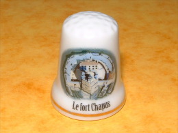 Dé A Coudre En Porcelaine Le FORT Chapus - E24 - Thimbles