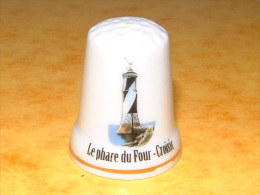 Dé A Coudre En Porcelaine CROIX Le Phare Du Four - E24 - Dés à Coudre