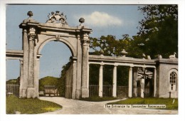 Angleterre - The Entrance To Towcester Racecourse - Northamptonshire