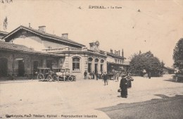 EPINAL (Vosges) - La Gare - Animée - Epinal