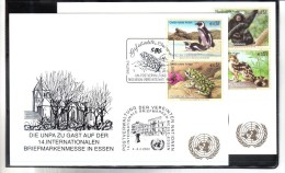 WIT412 UNO WIEN 2002  MICHL 357/60 Auf 2 STÜCK WEISSE KARTEN - White Cards - Used Stamps