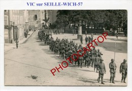 Enterrement-VIC SUR SEILLE-WICH-Defile-Musique-CARTE PHOTO Allemande-Guerre-14-18-1 WK-FRANCE-57- - Vic Sur Seille