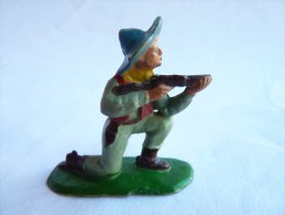 Figurine MARQUE INCONNUE 60's Pas Starlux Clairet Jim Cyrnos COWBOY MEXICAIN TIREUR A GENOUX - Starlux