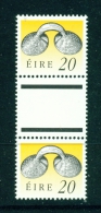 IRELAND  -  1990+  Irish Heritage Definitive  20p  Gutter Pair  Unmounted Mint - Nuevos
