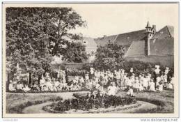 RAVELS - O. L. Vrouw Van De Kempen - Open-lucht-school  Voor Zwakke Meisjes - Een Gezellig Hoekje In Het Bloemenpark - Ravels