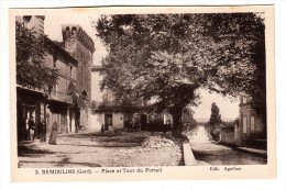 30 - Remoulins - Place Et Tour Du Portail - Editeur: Agulhon N° 3 - Remoulins