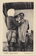 TUNISIE,afrique Du Nord,métier Du Passé,barbier Indigène,coiffeur ,photo Bordes,rare,metier,job - Ambachten