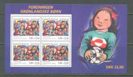 2004 GREENLAND CHILDREN SOUVENIR SHEET MICHEL: B30 MNH ** - Blocchi