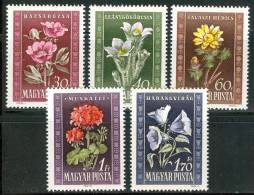 HUNGARY - 1950. Flower I. MNH!!! Mi 1112-1116. - Neufs