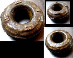 - Très Ancien Anneau De Danse Du Laos Bijou De Fouilles / Rare Underground Bronze Danse Ring From Lao - Ethniques