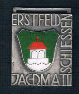 ERSTFELD JAGDMATT SCHIESSEN. CASA SOBRE FONDO VERDE - Sonstige – Europa