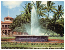 (912) Australia - QLD - Townsville Fountain And Court House - Townsville