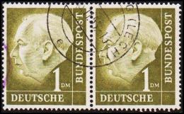 1959. HEUSS. 1 DM PAIR. (Michel: 194) - JF125948 - Otros & Sin Clasificación