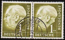 1959. HEUSS. 1 DM PAIR. (Michel: 194) - JF125949 - Sonstige & Ohne Zuordnung