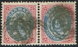 1875-1903. Bi-coloured. 5 Øre Rose/blue. Pair. (Michel: 24) - JF164735 - Unused Stamps