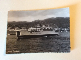 Nave Traghetto Viaggiata - Ferries