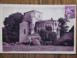 17 - VAUX - L´Eglise Romane. - Vaux-sur-Mer