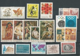 Yougoslavie: 1 Lot De 21 Timbres **/ Oblit - Collections, Lots & Séries