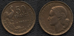 J03b FRANCE 1952 Guiraud 50 F Pièce De Monnaie / Coin / Münze Bronze - Verzamelingen