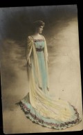 100151 Sc 82 ARMS 1c POST CARD WOMAN IN BEAUTIFUL GOWN CDS GEMBLOUX//08 TO NAMUR(STATION)//08 - Gembloux