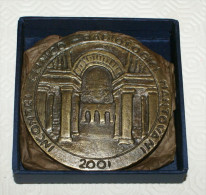 ITALIA -  2001 , ARTISTIC  BRONZE MEDALLION  OF THE MANTOVA MEDICAL ORGANISATION - Fermacarte