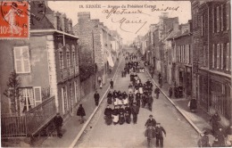 ERNEE AVENUE DU PRESIDENT CARNOT Superbe Animation Circulée Timbrée 1911 - Ernee