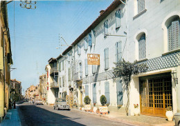 Grande Rue --hôtel Maurel --voiture 2CV - Montredon Labessonie