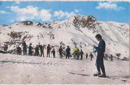 SAINT LARY SOULAN,VALLEE AURE,HAUTES PYRENEES,ARREAU,PRES ESPAGNE,STATION DE SKI,skieur En 1950 - Vielle Aure