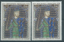 [05] Variété : N° 1424 Email Champleve Bouclier Bleu Clair Au Lieu De Bleu Foncé +  Normal  ** - Unused Stamps